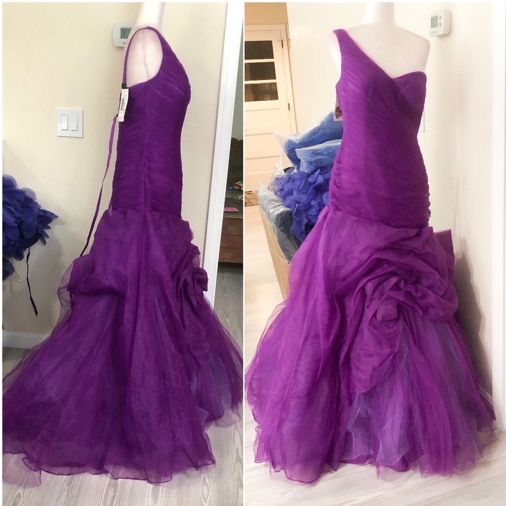 Mega tulle with side ruffles